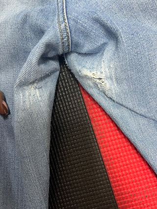 Good American Distressed Light-Wash Jeans – Women’s 10/30